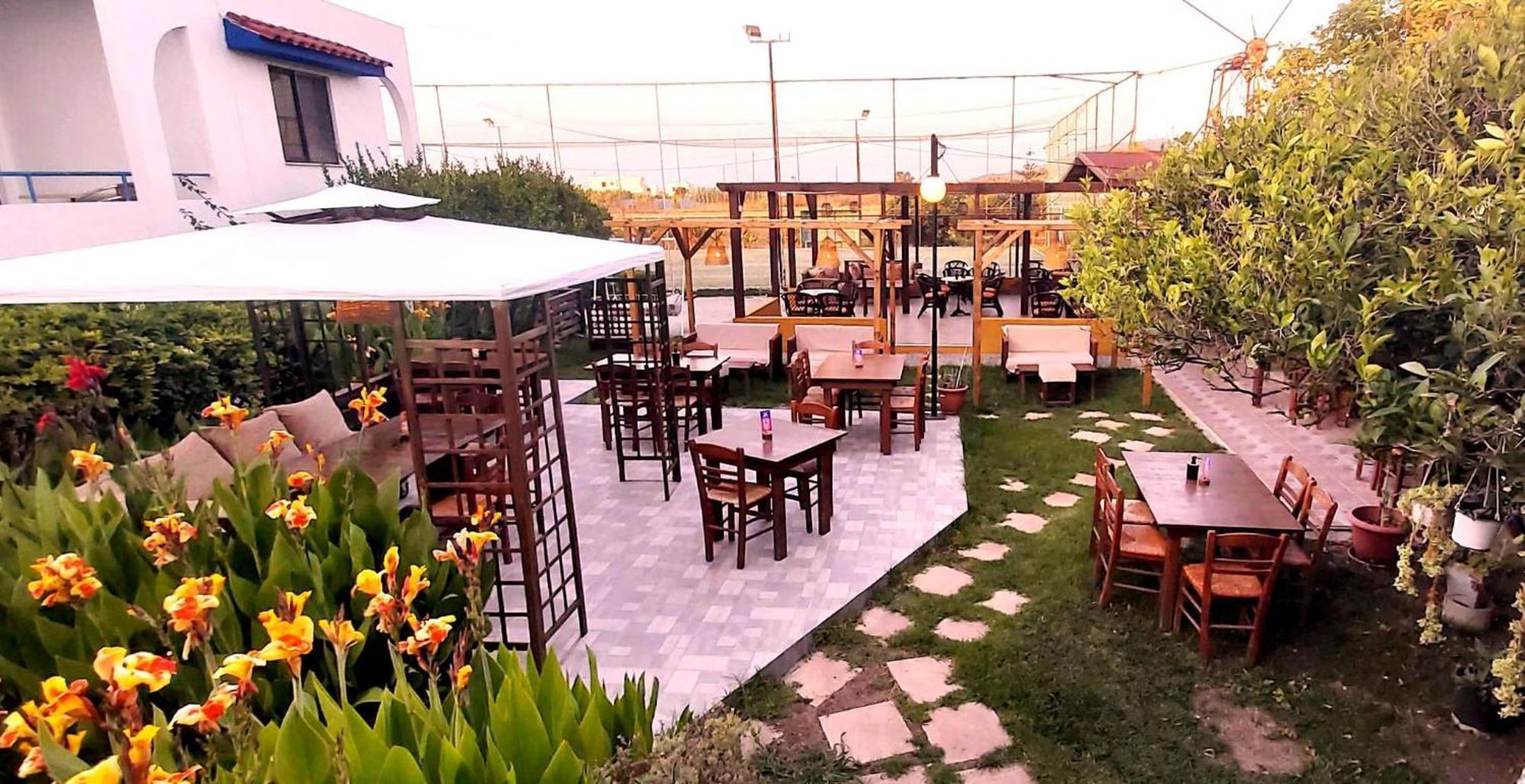 Evi Apartments And Studios Theologos  Ngoại thất bức ảnh