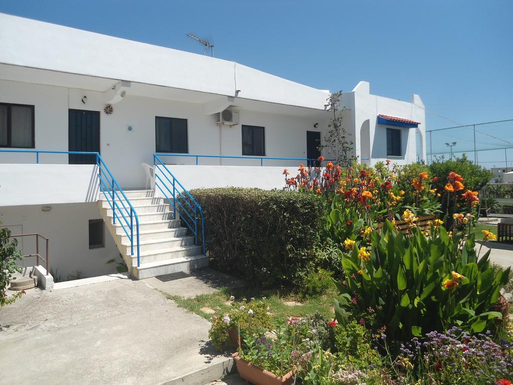 Evi Apartments And Studios Theologos  Ngoại thất bức ảnh