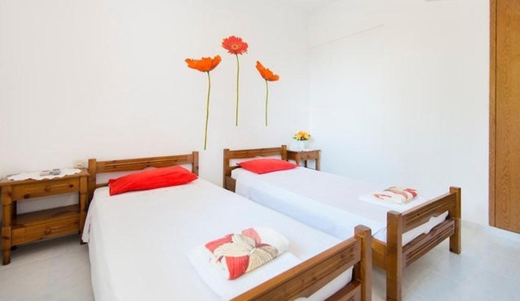 Evi Apartments And Studios Theologos  Phòng bức ảnh